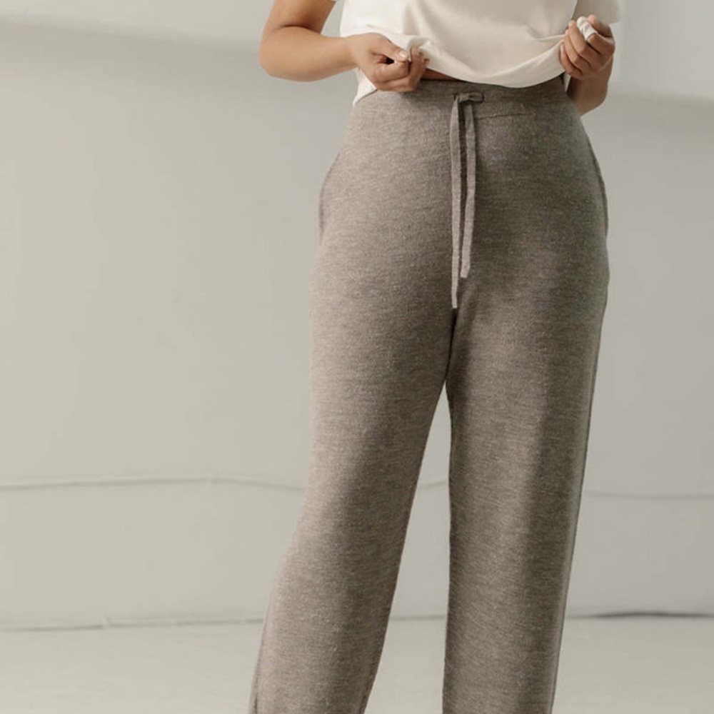 NWT Ojai BARE Knitwear Pants in Stone XS/S